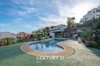 Pis a Calle diamante 29. Apartamento con jardín privado en riviera del golf!