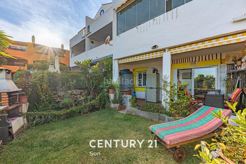 Foto efaf9ca0-0d3d-4821-9240-6c866b15220c. Piso en calle diamante 29 apartamento con jardín privado en riviera del golf! en Mijas