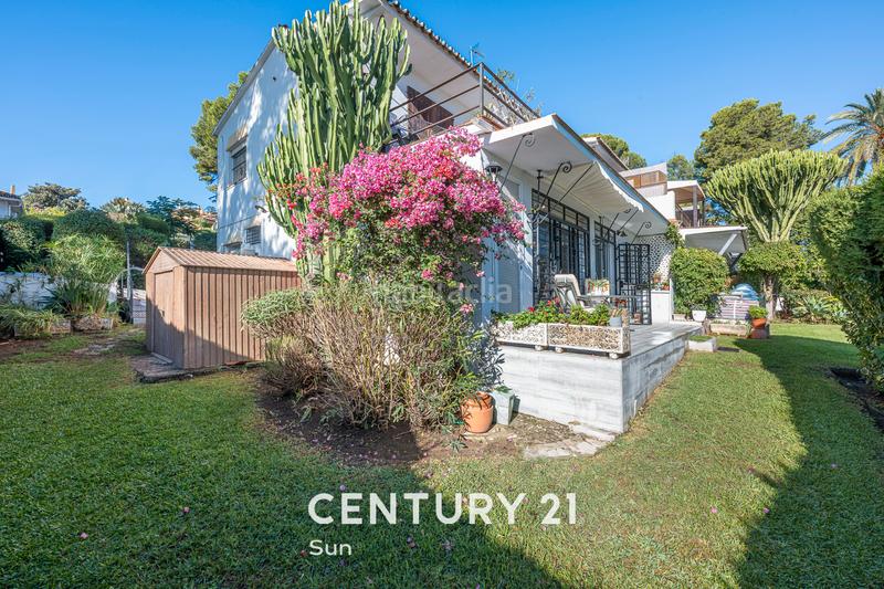 Foto 5e6b3de1-f69b-4d1d-bb11-892fafc3eb8a. Pis a calle los jazmines 180b a Nueva Andalucía centro Marbella