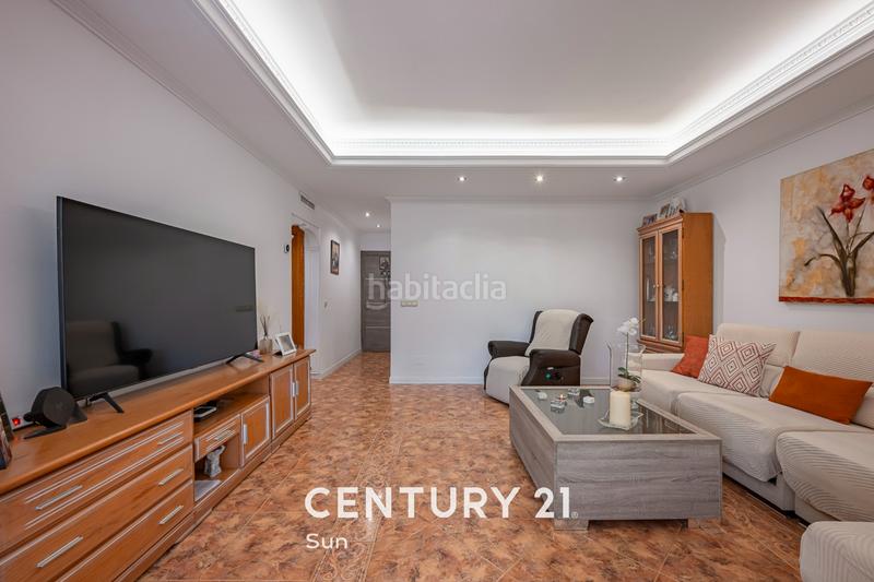 Foto 930f4002-25c4-4d06-b8e7-1d3c6992e490. Pis a calle los jazmines 180b a Nueva Andalucía centro Marbella