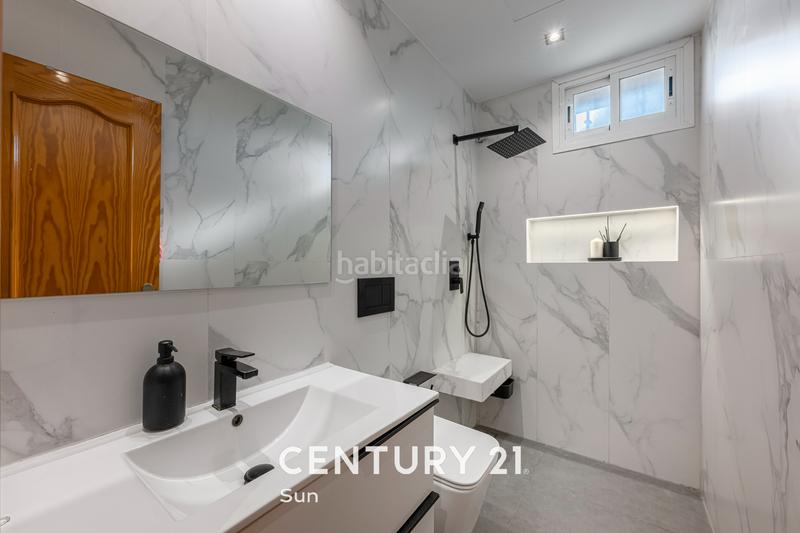 Foto d78a8682-81fc-46f2-99ad-62a02e4f8979. Pis a calle los jazmines 180b a Nueva Andalucía centro Marbella