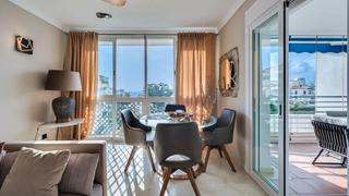 Pis a Avenida de julio iglesias 3. Atico-duplex  en puerto banus!