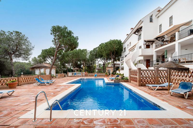 Foto 87673d56-c938-47b3-8688-84b9dd3a3eb0. Apartment with fireplace pool in Aloha Marbella