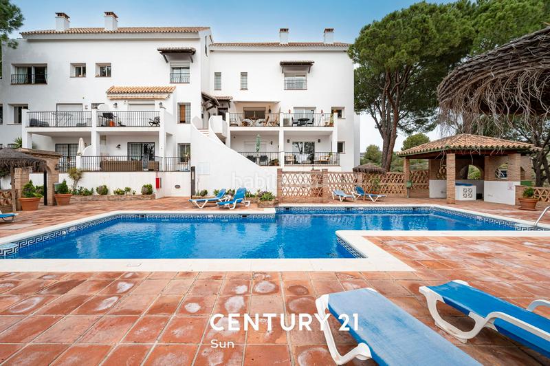 Foto e5e079a1-ca64-4dda-9b96-49e01b158745. Apartment with fireplace pool in Aloha Marbella