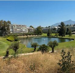Terreno residenziale  Camino cortes. Parcela urbana de 1.050 m² en primera línea de golf y al lago en
