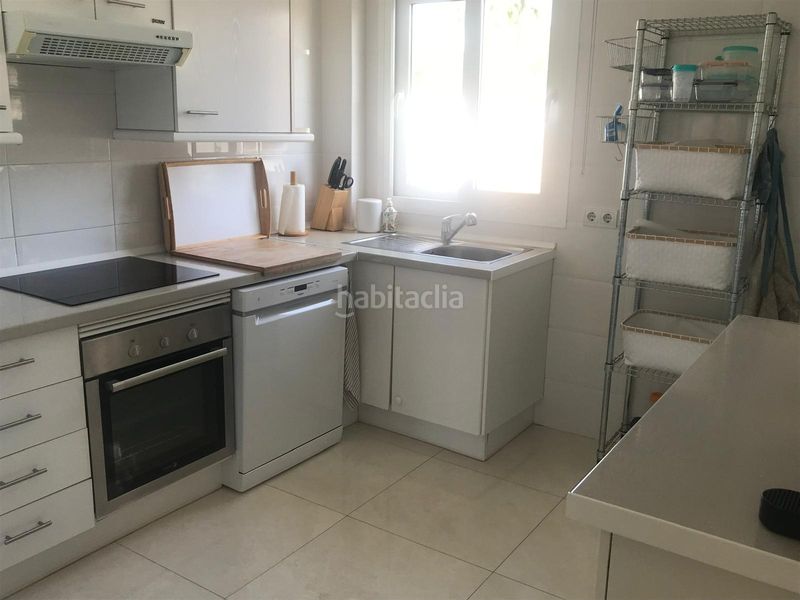 Foto 17ab6cfb-17de-4d1c-9e3b-0f20b1f0da9c. Àtic a calle Nueva Atalaya 37 a Nueva Atalaya Estepona
