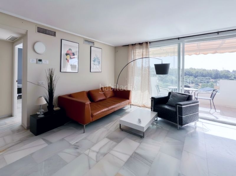Foto 2a1cb2cd-2929-4cfe-be8c-a4fe15e5d784. Apartament amb aparcament piscina a Bel - Air Estepona