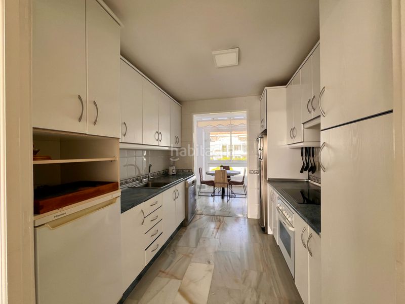 Foto 92a0a7d5-f0b1-4d0d-b6dc-da3d76054bad. Apartament amb aparcament piscina a Bel - Air Estepona