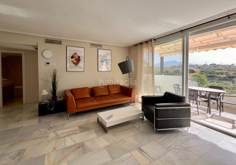 Foto bcd4bb3b-06e1-4c8b-a5f9-af4f0cdc5330. Apartament amb aparcament piscina a Bel - Air Estepona