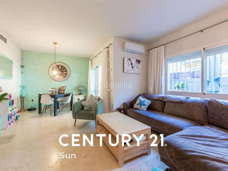 Foto d9de1d17-fbd0-4b22-9e75-48bda3552a5f. Casa adossada amb aparcament piscina a San Pedro de Alcántara Pueblo Marbella