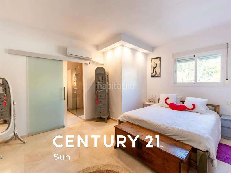 Foto e89ad1b0-0f3a-430d-b6b5-bdc08101504a. Casa adossada amb aparcament piscina a San Pedro de Alcántara Pueblo Marbella