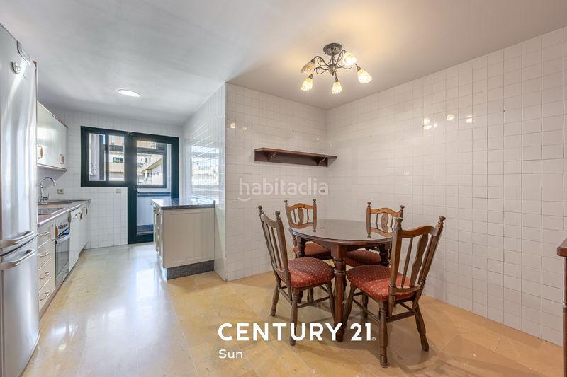 Foto a10325ee-bd68-48b4-96df-ac4fc3e1792a. Flat in calle cuenca 8 in San Pedro de Alcántara Pueblo Marbella