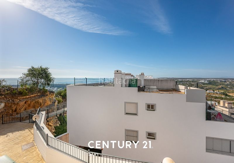 Foto 89558304-b71b-4450-82fb-0d11598bd7ec. Apartament amb aparcament piscina a Doña Julia Golf Casares