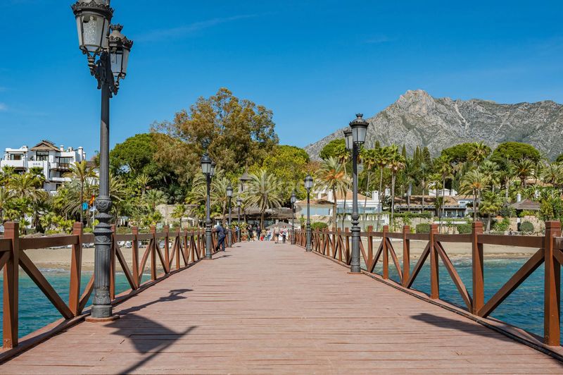 Foto 437604ca-d60b-40eb-ab5d-34fb212c0846. Apartament amb calefacció aparcament piscina a lomas de Marbella club Marbella