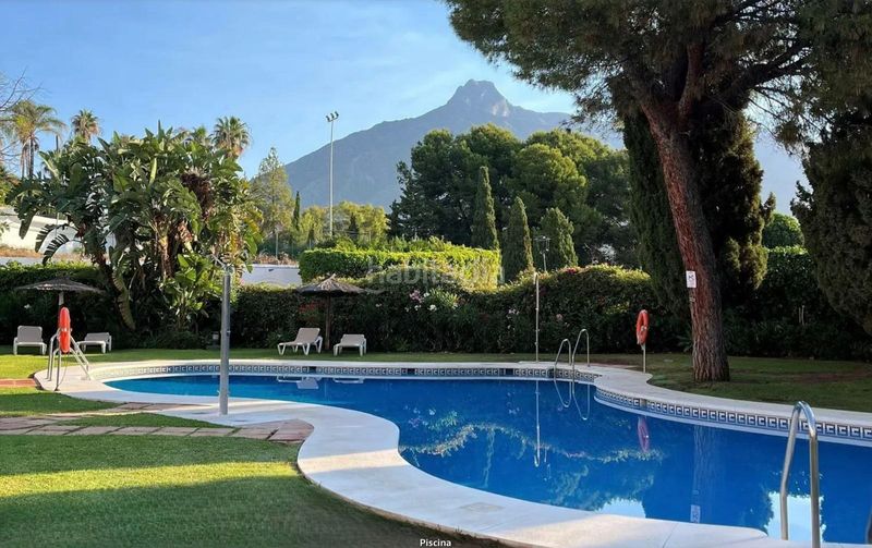 Foto 595787e2-3bc4-4b77-b2c6-6060508543b6. Apartament amb calefacció aparcament piscina a lomas de Marbella club Marbella