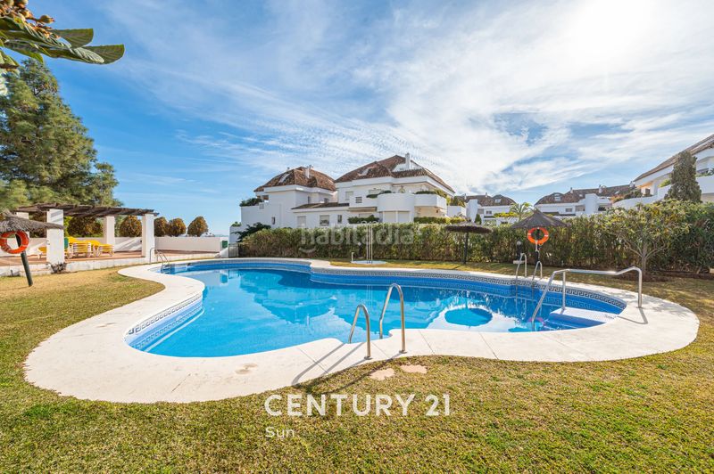 Foto b0fd3051-8d14-45a2-8582-68c7df050c2c. Apartament amb calefacció aparcament piscina a lomas de Marbella club Marbella
