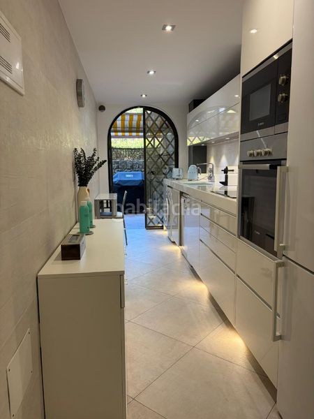Foto bf767dee-f0be-413c-9cdc-1ec25eb6481d. Apartament amb calefacció aparcament piscina a lomas de Marbella club Marbella