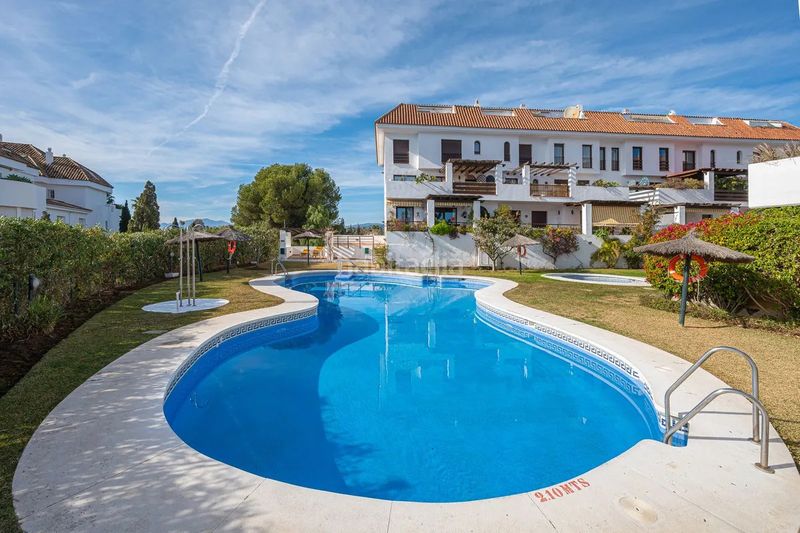 Foto fcc90d28-af7d-48c6-a196-cdee2aa16fe4. Apartament amb calefacció aparcament piscina a lomas de Marbella club Marbella