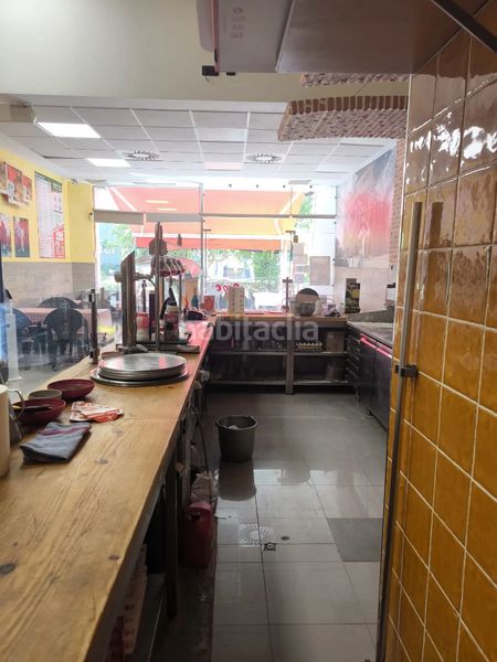 Foto eddb869e-ad5f-4ecd-b51f-93207d09af83. Traspàs local comercial a Playa Bajadilla - Puertos Marbella