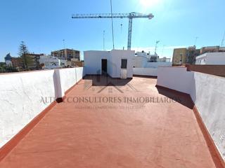 Appartement à San Pablo. Oportunidad para vivir o invertir en piso el demandado barrio de