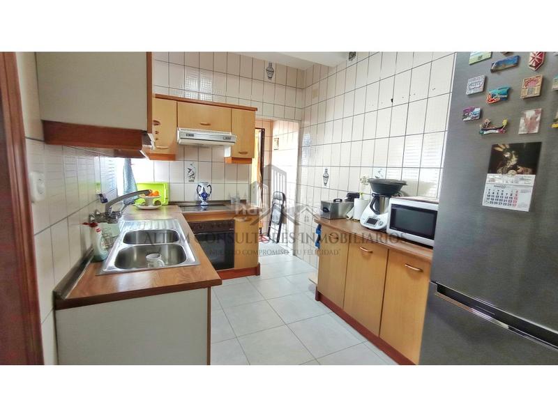 Foto 0e31abcc-85f1-4b8d-be11-20b24af7664c. Casa  en Centro de alcala de guadaira. dos viviendas en una. gran patio. 7 habitaciones.especial inversión o como gran vivienda fam en Alcalá de Guadaira