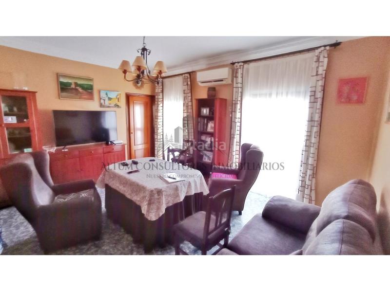 Foto 2262bae8-ed62-4ed6-b0ce-d5f74913defa. Casa  en Centro de alcala de guadaira. dos viviendas en una. gran patio. 7 habitaciones.especial inversión o como gran vivienda fam en Alcalá de Guadaira