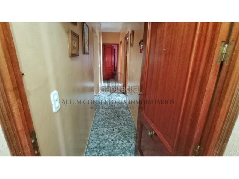 Foto 580dad67-e6aa-4eb7-9a32-251fbf539982. Casa  en Centro de alcala de guadaira. dos viviendas en una. gran patio. 7 habitaciones.especial inversión o como gran vivienda fam en Alcalá de Guadaira