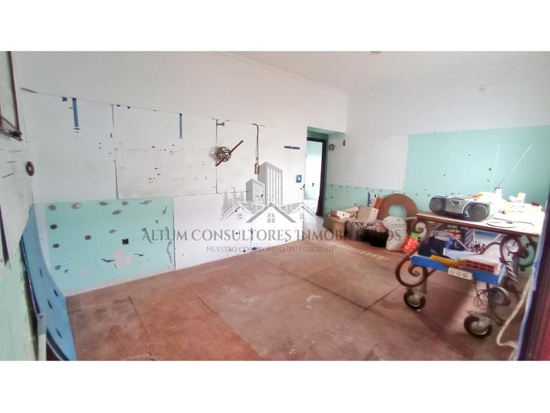 Foto 8d11bce4-5f41-4951-83e0-8c0c3936b817. Casa  en Centro de alcala de guadaira. dos viviendas en una. gran patio. 7 habitaciones.especial inversión o como gran vivienda fam en Alcalá de Guadaira