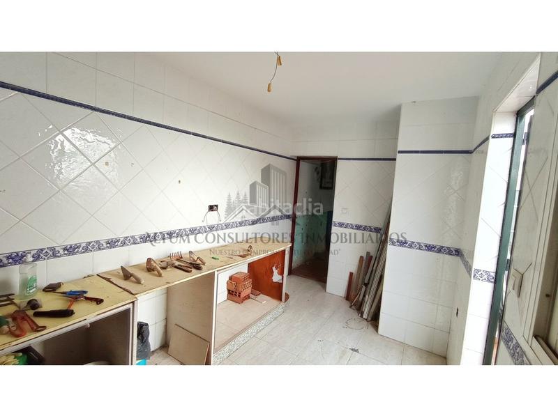 Foto f45176a1-0b4d-435d-acd0-b23cc12d1afb. Casa  en Centro de alcala de guadaira. dos viviendas en una. gran patio. 7 habitaciones.especial inversión o como gran vivienda fam en Alcalá de Guadaira