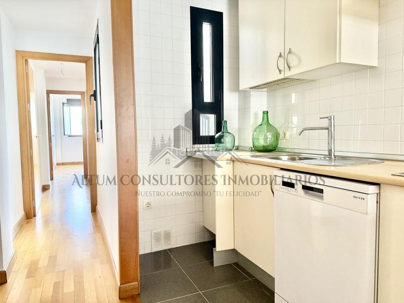 Foto 7646f9a9-6304-4f4f-8d75-af4439f371bc. Location appartement dans Los Remedios Sevilla