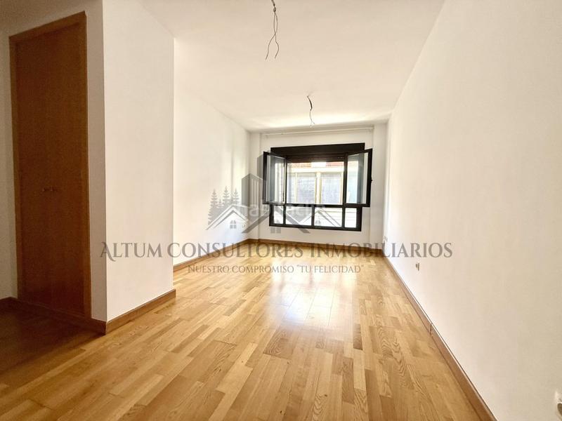 Foto cde111a8-1f66-4b56-a286-e5cfabdc412d. Location appartement dans Los Remedios Sevilla