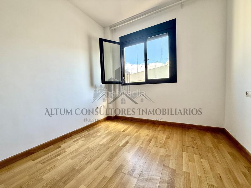 Foto 60857287-de4d-4625-987b-0113e1b814ce. Miete etagenwohnung in Los Remedios Sevilla