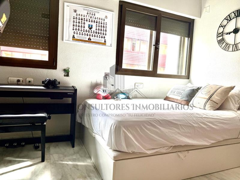 Foto f7dd0bbf-0fcc-4203-8112-75cbe05658d9. Pis a La Buhaira Sevilla