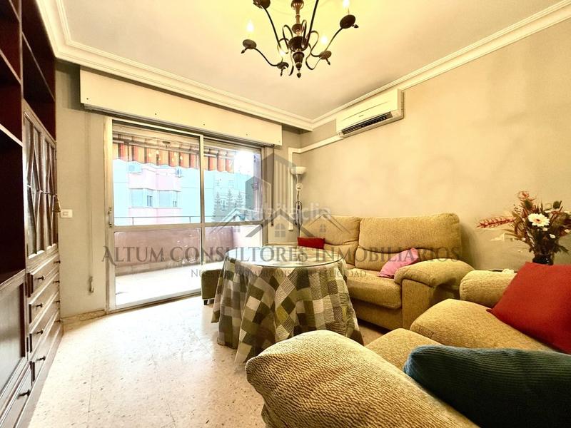 Foto e8e01213-5a53-4049-a166-1dd5842bf812. Miete etagenwohnung in La Calzada - La Florida Sevilla