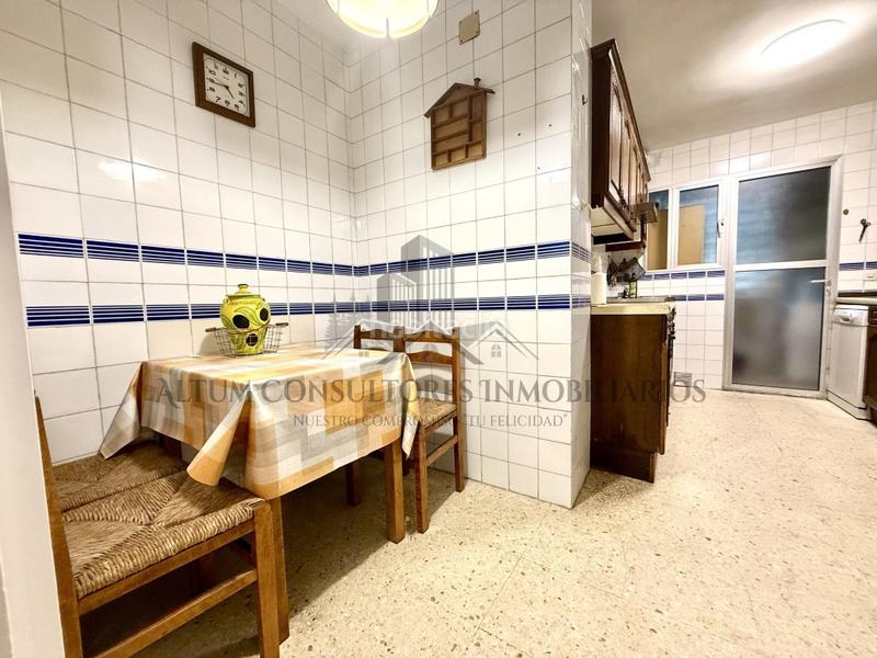 Foto a6ad7d10-f461-4026-a3d9-7bf77c334c46. Rent flat in La Calzada - La Florida Sevilla