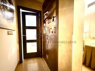 Flat in Calle juan de zoyas 8. Vivir al lado de buhaira, totalmete reformado para entrar a vivi