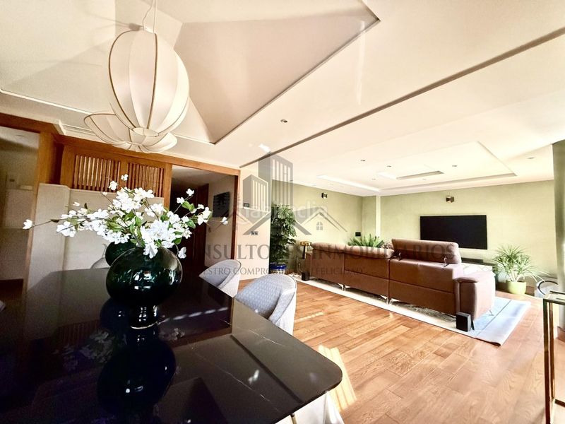 Foto 8958e638-d49d-44b1-a954-f4e3929ee716. Piso urbanizacion de lujo y un piso impresionante. venga a visitarlo en Sevilla