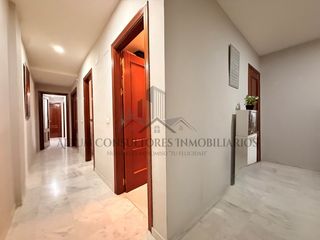 Piso en Centro. Piso para entrar a vivir de 2 dormitorios en una de las puertas