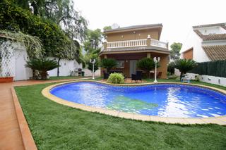 Miete Haus in Montmar. Funcional y con calidad.