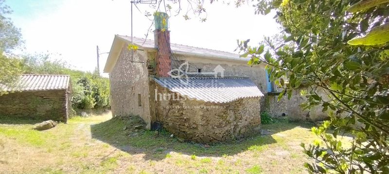 Foto c9bf51dd-4862-43a2-a310-eff0085dd730. Casa amb calefacció aparcament a Moeche
