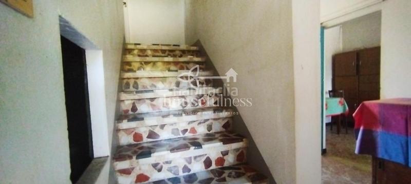 Foto 579b3fda-5425-4330-b273-86de09d67961. Haus mit heizung parking in Moeche