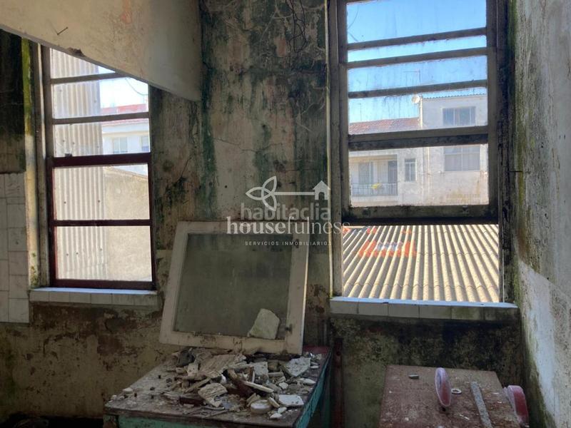 Foto 49f46ec6-7a3a-4f54-ad3e-cbb432d4c8d2. Casa amb aparcament a A Malata - Catabois - Ciudad Jardín Ferrol