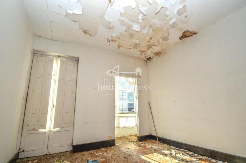 Foto b779c626-5475-4f36-9364-bcf1f3792266. Edificio in O Feal - Xubia Narón