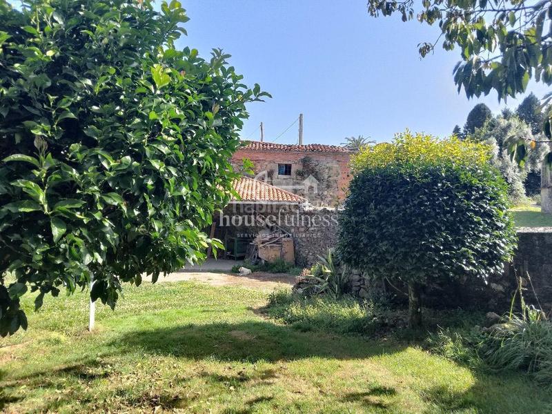 Foto ade88673-88aa-4543-93a9-d068a97d5583. Masia amb aparcament a Área Rural Ferrol