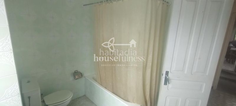 Foto 136d80c8-e669-4cff-b810-317d8ae10e5e. House with parking in Ortigueira