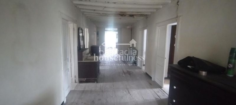 Foto a38f1242-3177-4d21-9989-f5fed6a00b5c. House with parking in Ortigueira