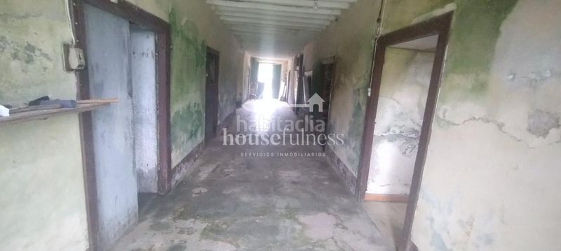 Foto c5b4119a-1079-4236-b622-ca1c4d862980. House with parking in Ortigueira