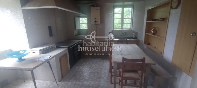 Foto f635813a-691d-42a3-8c4a-4693a2241c1e. House with parking in Ortigueira