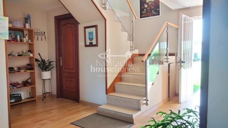 Foto 7105fd0b-9e84-47f1-aa7b-5a8020356352. Chalet en Área Rural Ferrol