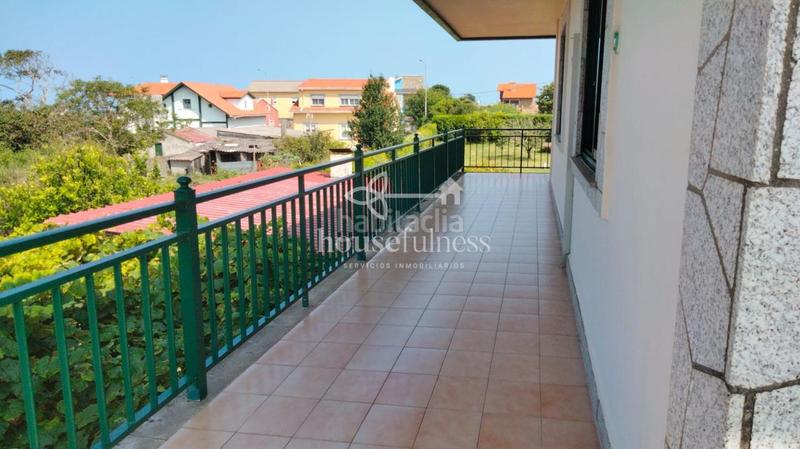 Foto e499261b-b759-4469-90d4-ca0252a53ef5. Chalet avec chauffage parking dans Área Rural Ferrol
